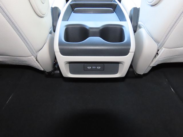 Thumbnail: 2027 Honda Odyssey - 24