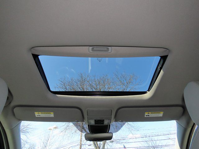 Thumbnail: 2022 Honda Odyssey - 27