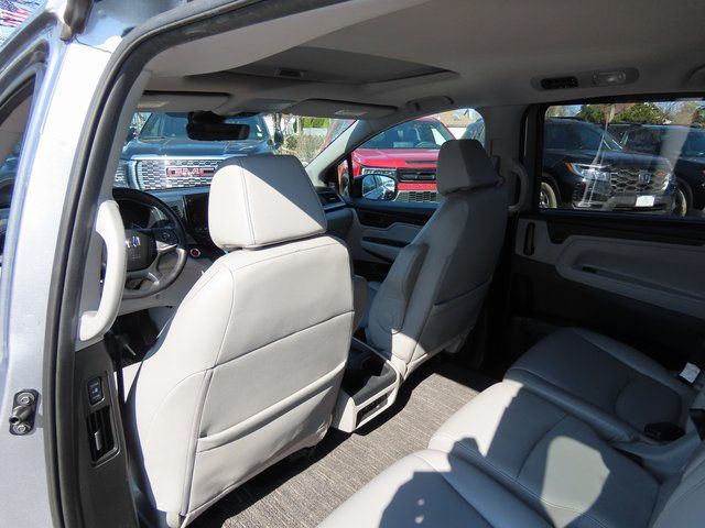 Thumbnail: 2022 Honda Odyssey - 22