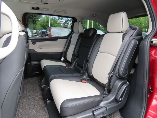 Thumbnail: 2026 Honda Odyssey - 12