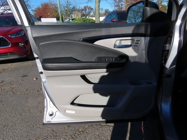 Thumbnail: 2021 Honda Pilot - 26