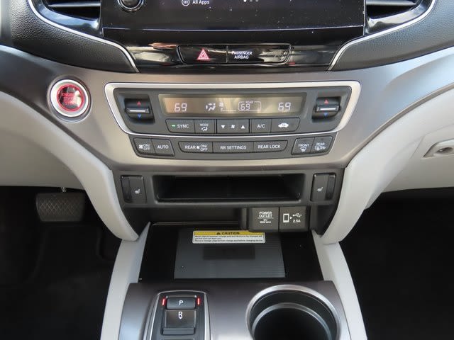 Thumbnail: 2022 Honda Pilot - 25