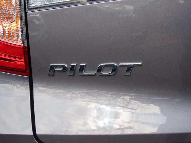 2022 Honda Pilot SE 7