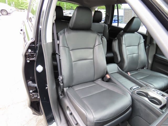 2022 Honda Pilot SE 23