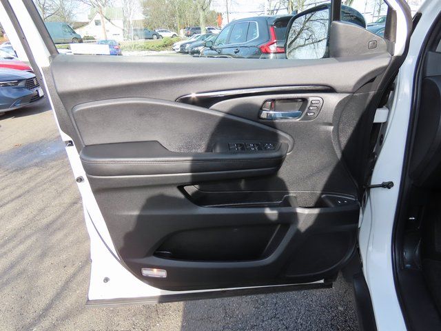 Thumbnail: 2021 Honda Pilot - 25