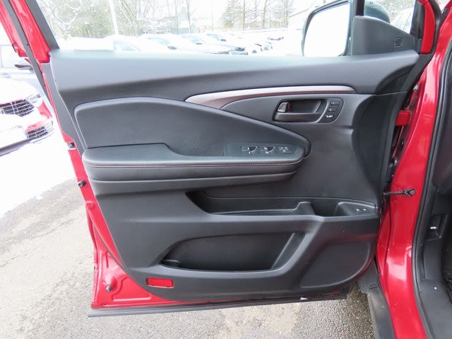 Thumbnail: 2022 Honda Passport - 22