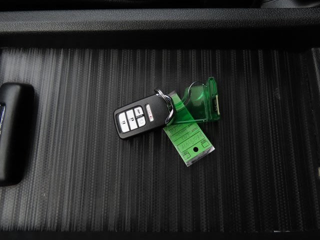 Thumbnail: 2022 Honda Passport - 17