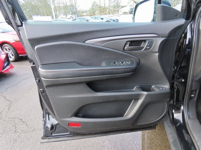 Thumbnail: 2023 Honda Passport - 22