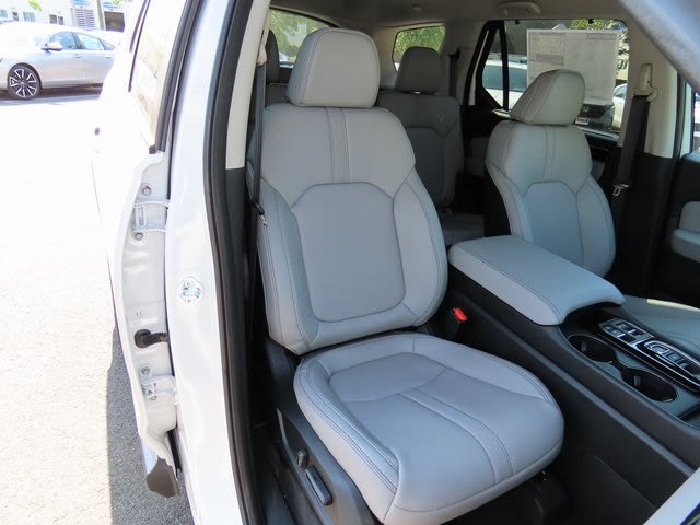 Thumbnail: 2025 Honda Pilot - 12