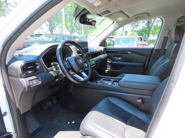 Thumbnail: 2023 Honda Pilot - 2