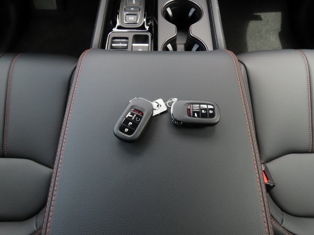 Thumbnail: 2025 Honda Pilot - 25