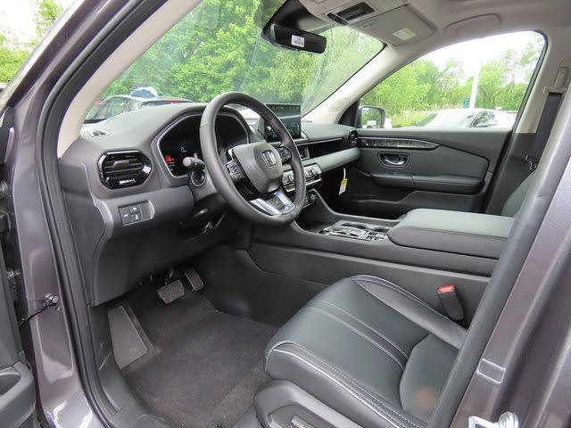 Thumbnail: 2025 Honda Pilot - 2