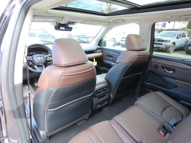 Thumbnail: 2026 Honda Pilot - 22