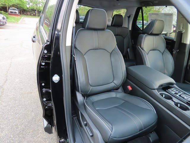 Thumbnail: 2025 Honda Pilot - 12