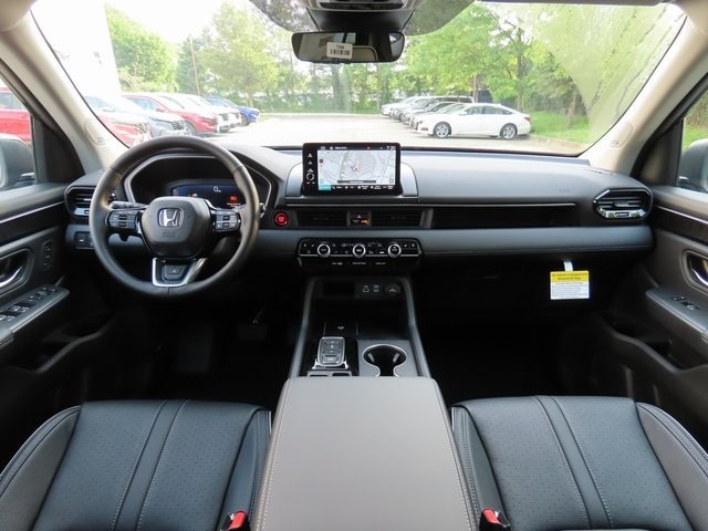 Thumbnail: 2025 Honda Pilot - 10