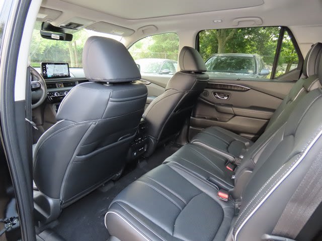 Thumbnail: 2025 Honda Pilot - 21