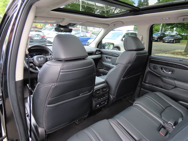 Thumbnail: 2023 Honda Pilot - 24