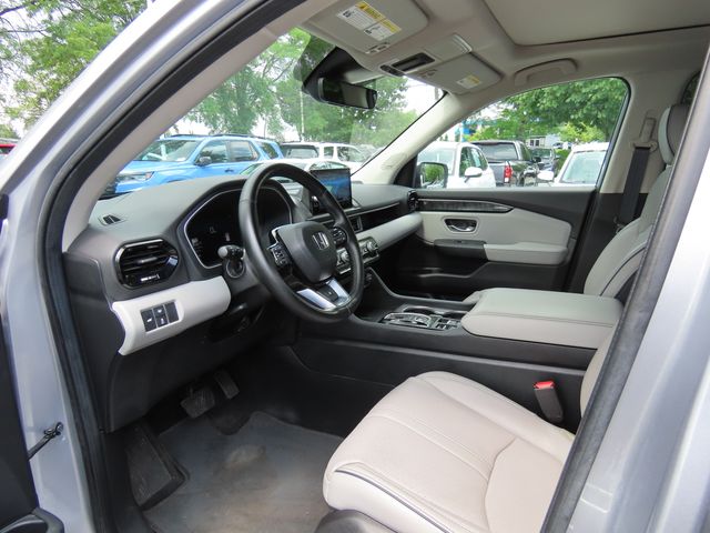 Thumbnail: 2023 Honda Pilot - 2