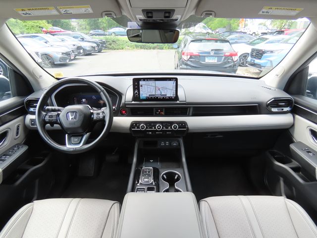 Thumbnail: 2023 Honda Pilot - 10