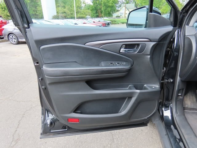 2019 Honda Ridgeline Sport 27