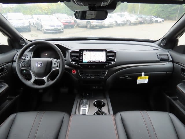 Thumbnail: 2025 Honda Ridgeline - 2