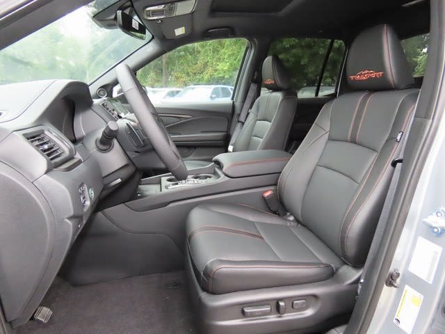 Thumbnail: 2025 Honda Ridgeline - 11