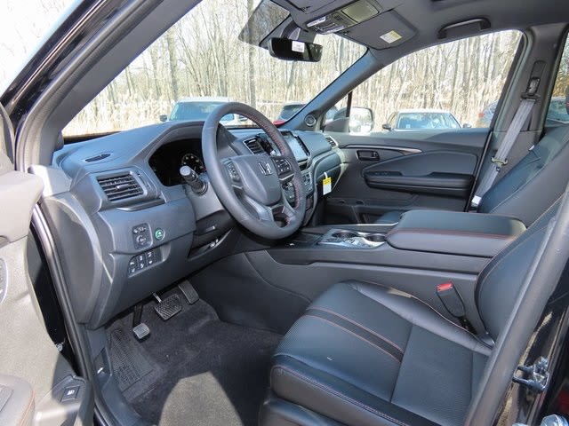 Thumbnail: 2025 Honda Ridgeline - 11