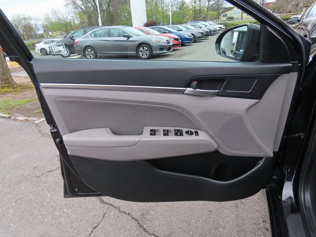 2020 Hyundai Elantra SEL 20