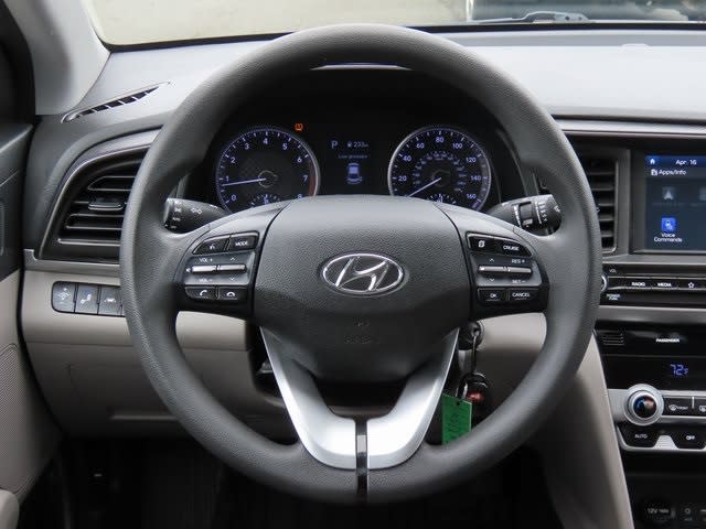 2020 Hyundai Elantra SEL 9