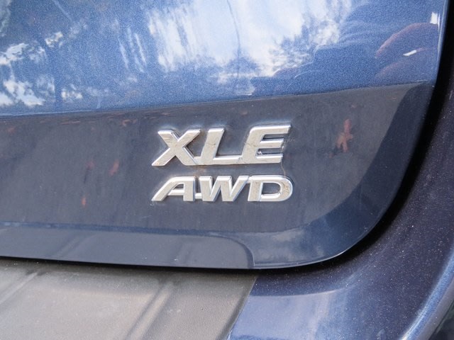 Thumbnail: 2019 Toyota Sienna - 20