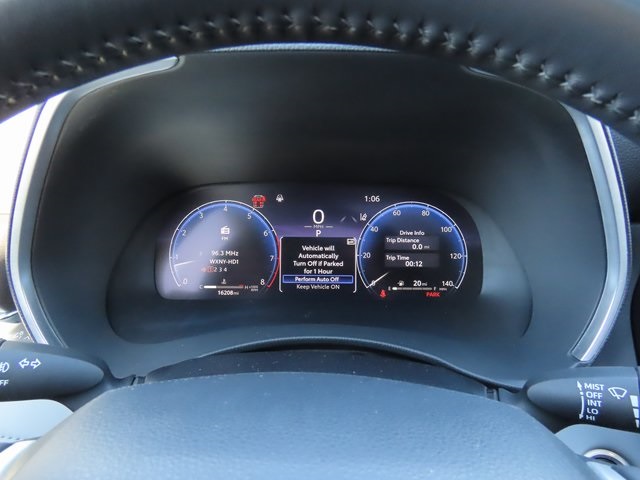 Thumbnail: 2024 Toyota Highlander - 16