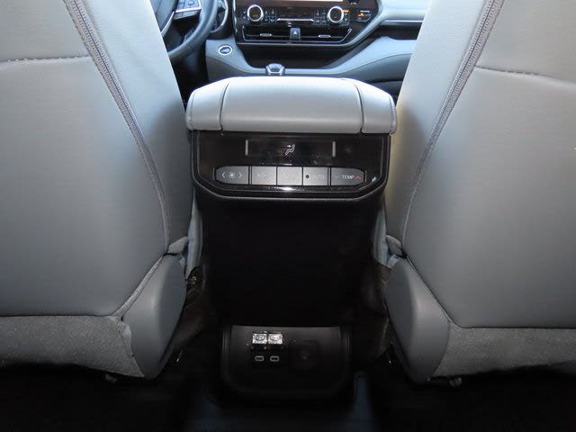 Thumbnail: 2024 Toyota Highlander - 30