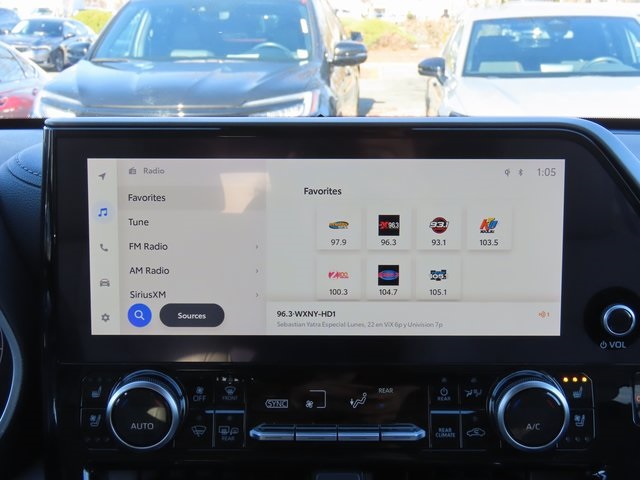 Thumbnail: 2024 Toyota Highlander - 25