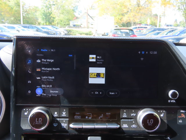 Thumbnail: 2025 Toyota Highlander - 26