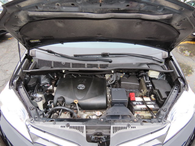 Thumbnail: 2019 Toyota Sienna - 9