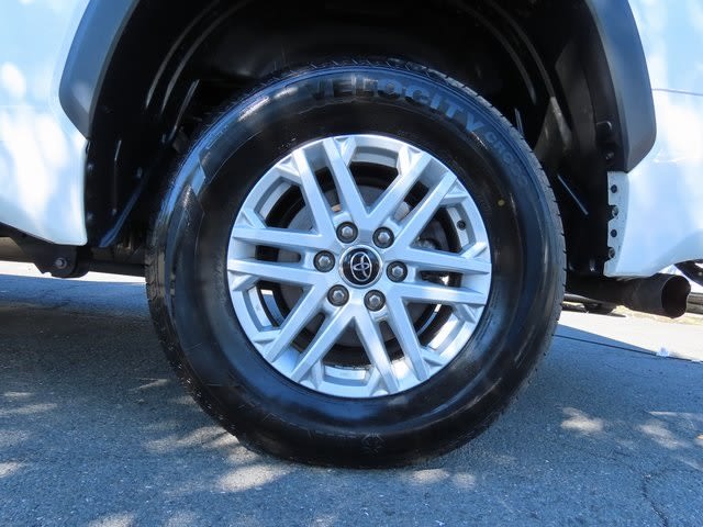 Thumbnail: 2022 Toyota Tundra - 7