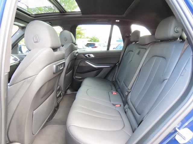 Thumbnail: 2022 BMW X5 - 13