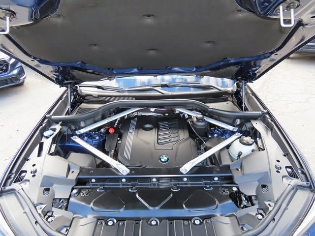 Thumbnail: 2022 BMW X5 - 9