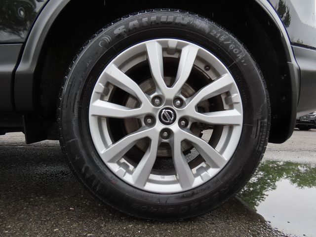 Thumbnail: 2021 Nissan Rogue Sport - 6