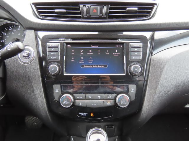 Thumbnail: 2021 Nissan Rogue Sport - 12