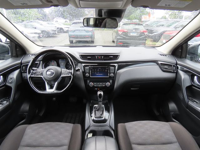 Thumbnail: 2021 Nissan Rogue Sport - 2