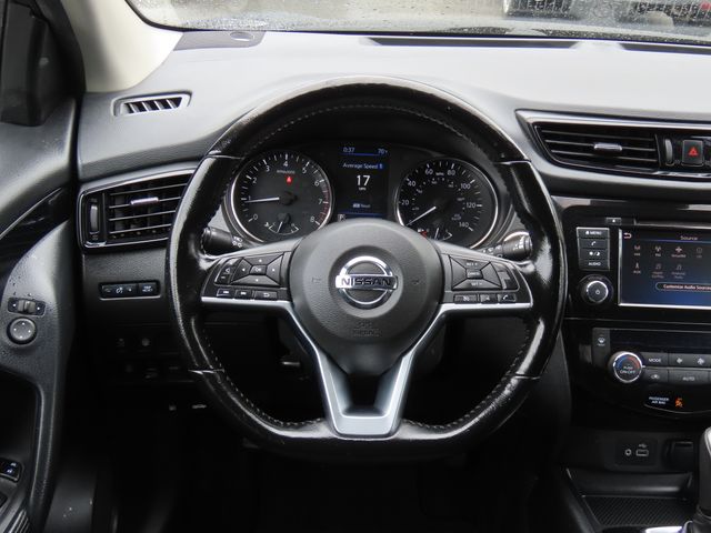 Thumbnail: 2021 Nissan Rogue Sport - 8