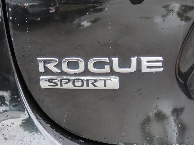 Thumbnail: 2021 Nissan Rogue Sport - 5