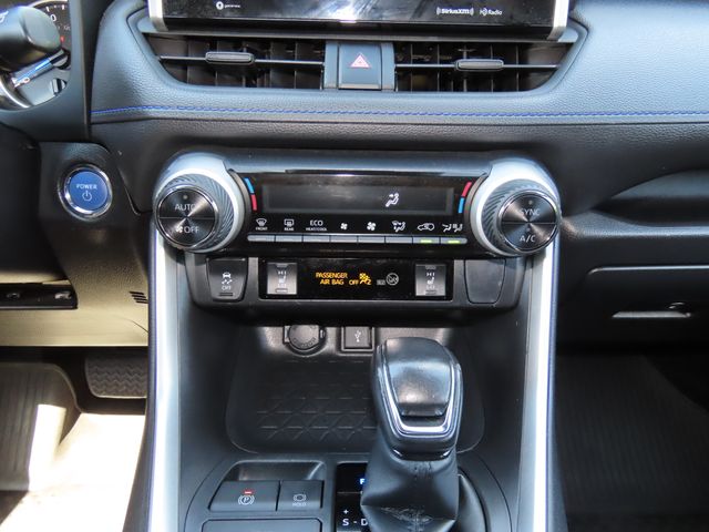 Thumbnail: 2022 Toyota RAV4 - 25