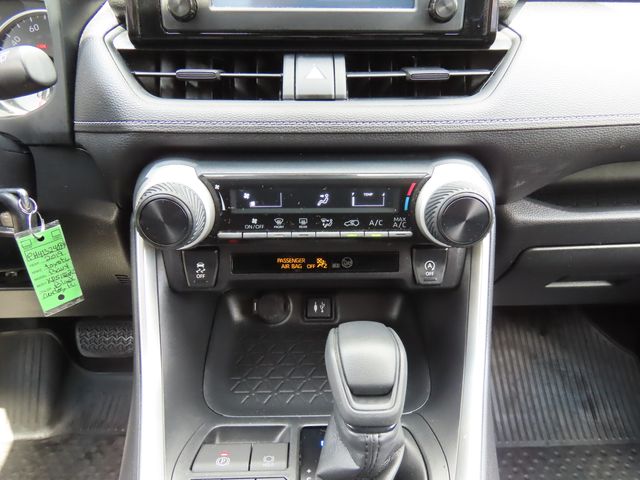 Thumbnail: 2019 Toyota RAV4 - 24