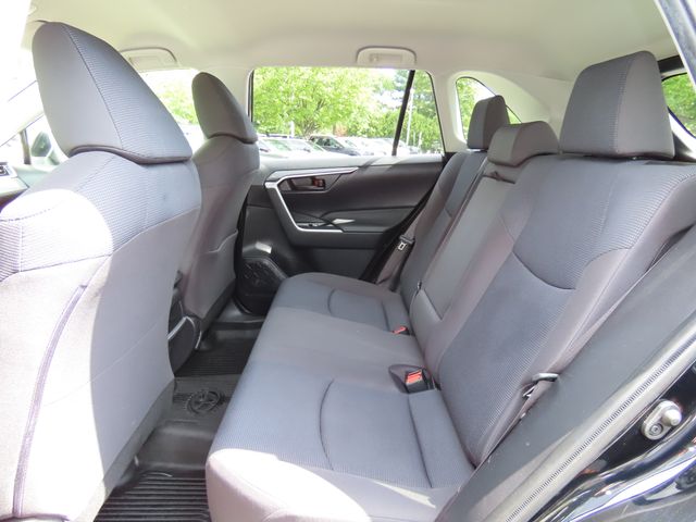 Thumbnail: 2019 Toyota RAV4 - 13