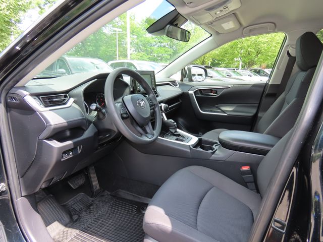 Thumbnail: 2019 Toyota RAV4 - 11