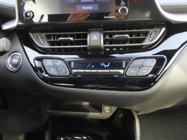 Thumbnail: 2021 Toyota C-HR - 23