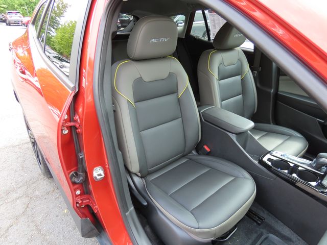 Thumbnail: 2024 Chevrolet Trax - 12