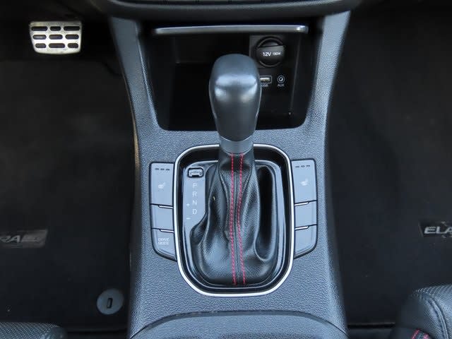 2018 Hyundai Elantra Sport 12